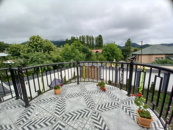 5 otaqlı həyət evi/bağ evi - Qəbələ - 180 m² (2)