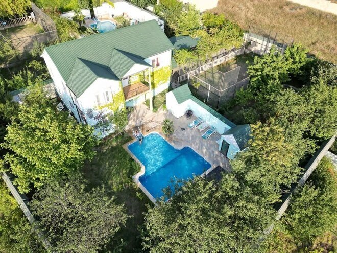 8 otaqlı həyət evi/bağ evi - İsmayıllı - 200 m² (2)