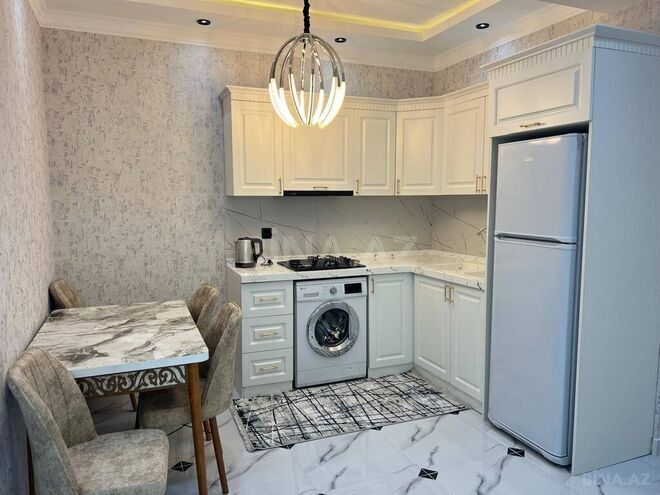 3-комн. новостройка - м. 28 мая - 82 м² (7)
