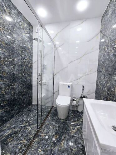 3-комн. новостройка - м. 28 мая - 82 м² (12)