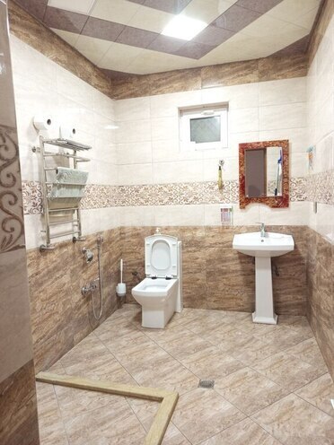 4 otaqlı həyət evi/bağ evi - Qaraçuxur q. - 160 m² (2)