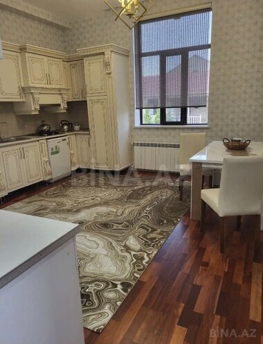 6-комн. дом/дача - пос. Новханы - 300 м² (3)