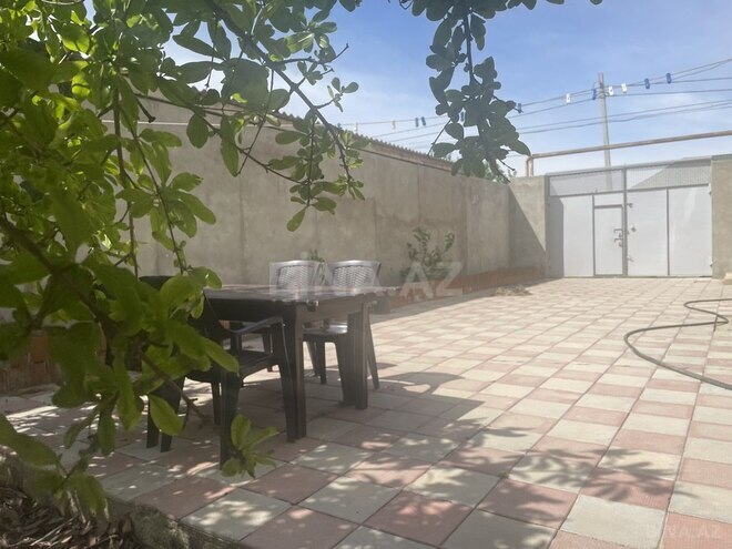 10 otaqlı həyət evi/bağ evi - Novxanı q. - 400 m² (5)