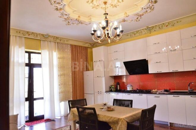 4 otaqlı həyət evi/bağ evi - Şüvəlan q. - 300 m² (17)