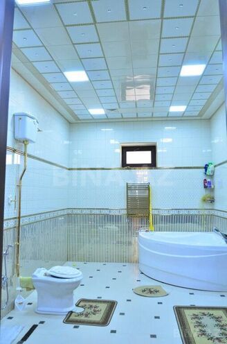 4 otaqlı həyət evi/bağ evi - Şüvəlan q. - 300 m² (13)