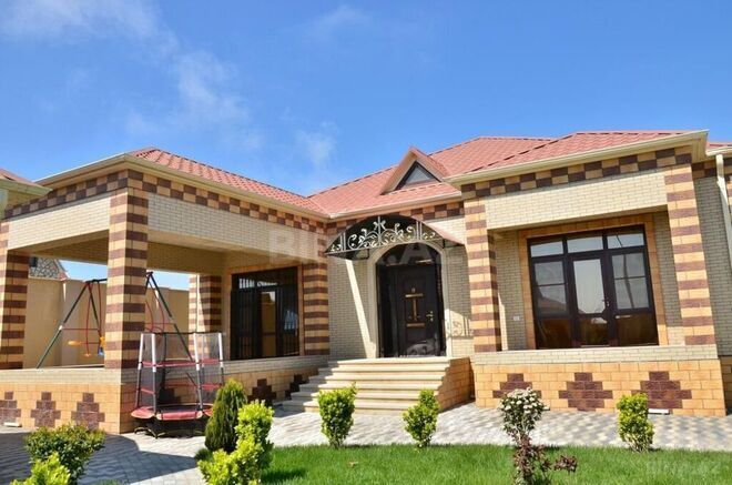 4 otaqlı həyət evi/bağ evi - Şüvəlan q. - 300 m² (1)