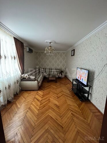 4 otaqlı köhnə tikili - Neftçilər m. - 100 m² (1)