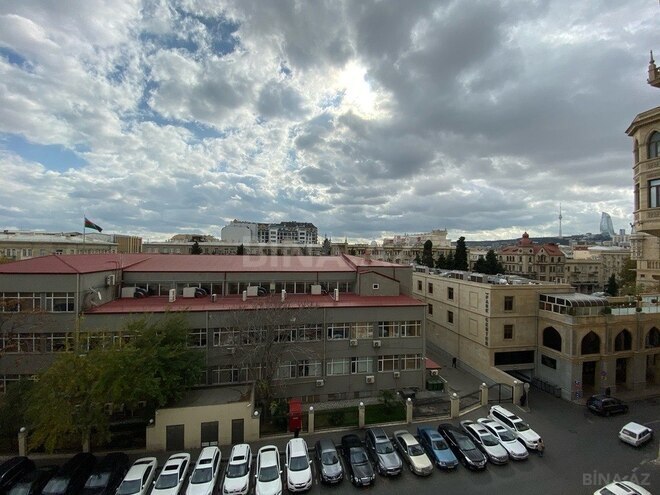 Сдаётся 4-комн. вторичка 120 м², м. Сахил, photo 25 from 26