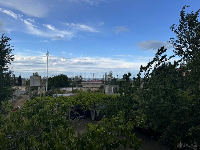 5 otaqlı həyət evi/bağ evi - Novxanı q. - 250 m² (9)
