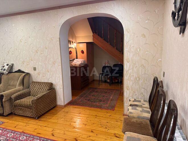 5 otaqlı həyət evi/bağ evi - Novxanı q. - 250 m² (10)
