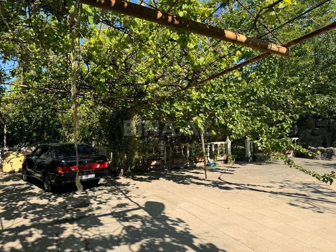 5 otaqlı həyət evi/bağ evi - Novxanı q. - 250 m² (23)