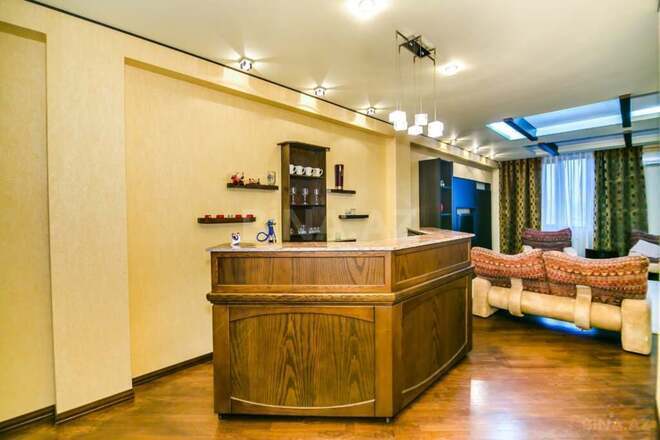 İcarəyə verilir 6 otaqlı yeni tikili 350 m², 28 May m., photo 5 from 32