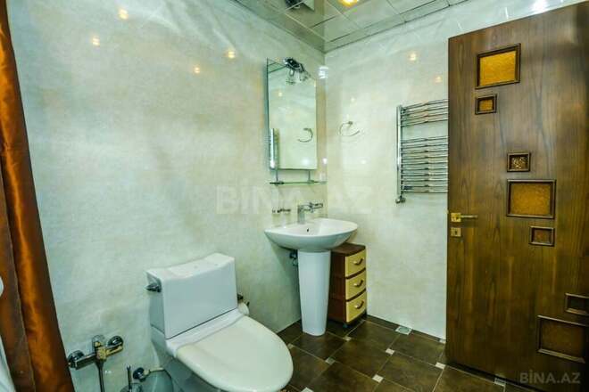 İcarəyə verilir 6 otaqlı yeni tikili 350 m², 28 May m., photo 25 from 32