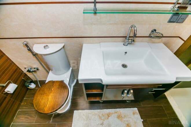 İcarəyə verilir 6 otaqlı yeni tikili 350 m², 28 May m., photo 12 from 32