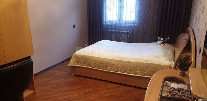 6 otaqlı həyət evi/bağ evi - Qaraçuxur q. - 220 m² (2)