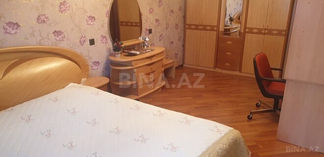 6 otaqlı həyət evi/bağ evi - Qaraçuxur q. - 220 m² (3)