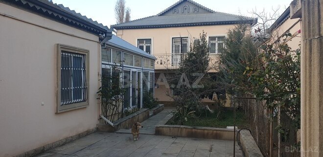 6 otaqlı həyət evi/bağ evi - Qaraçuxur q. - 220 m² (28)