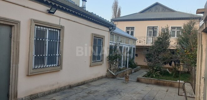 6 otaqlı həyət evi/bağ evi - Qaraçuxur q. - 220 m² (29)