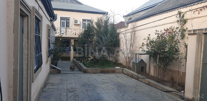 6 otaqlı həyət evi/bağ evi - Qaraçuxur q. - 220 m² (25)