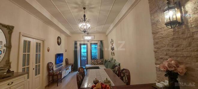 3-комн. новостройка - м. 8 ноября - 80 м² (1)
