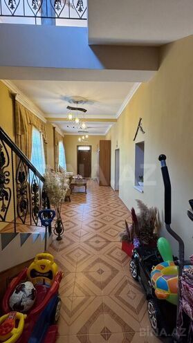 7 otaqlı həyət evi/bağ evi - Novxanı q. - 200 m² (11)