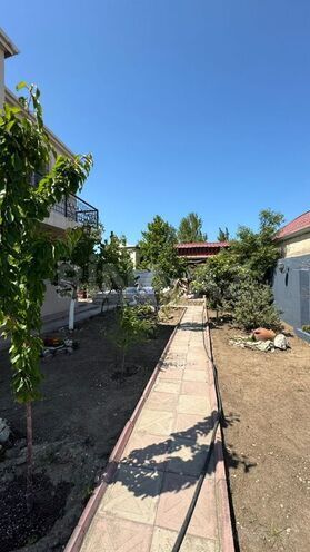 7 otaqlı həyət evi/bağ evi - Novxanı q. - 200 m² (2)