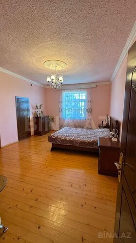 7 otaqlı həyət evi/bağ evi - Novxanı q. - 200 m² (29)