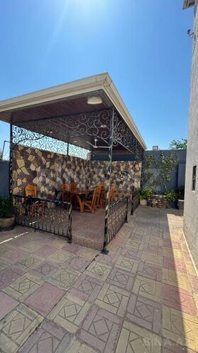 7 otaqlı həyət evi/bağ evi - Novxanı q. - 200 m² (12)