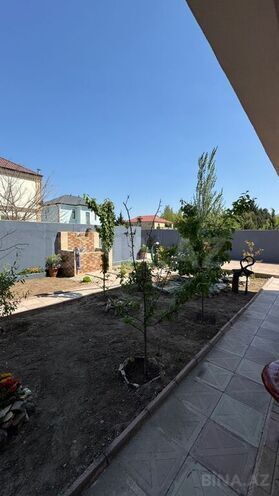 7 otaqlı həyət evi/bağ evi - Novxanı q. - 200 m² (25)