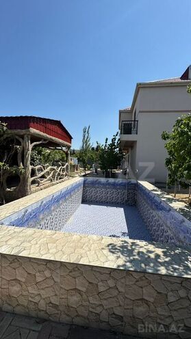 7 otaqlı həyət evi/bağ evi - Novxanı q. - 200 m² (6)