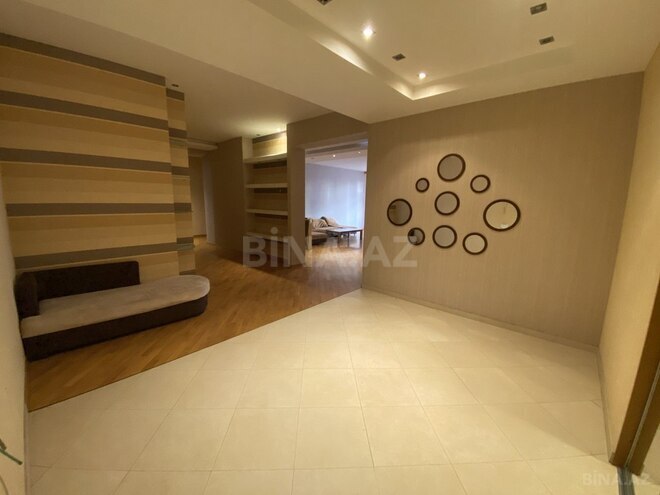 4 otaqlı yeni tikili - 28 May m. - 220 m² (1)