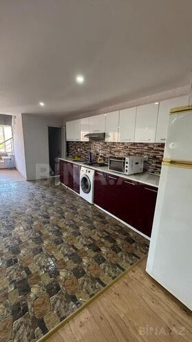 6 otaqlı həyət evi/bağ evi - Novxanı q. - 420 m² (22)
