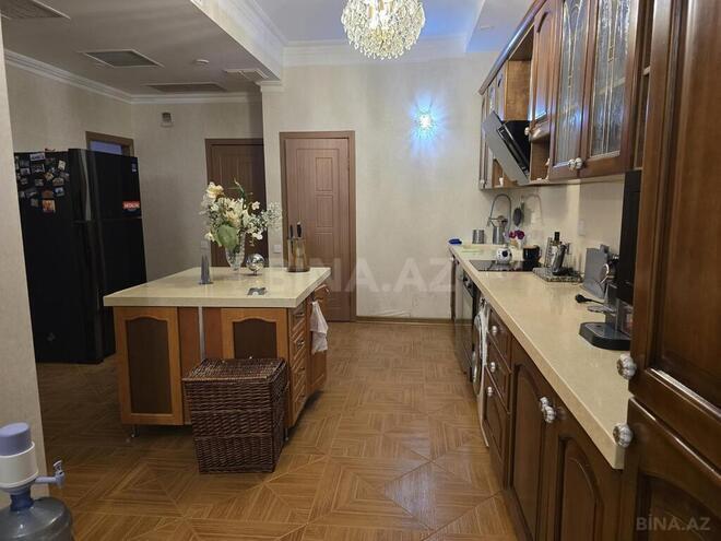 4 otaqlı yeni tikili - 28 May m. - 161 m² (1)