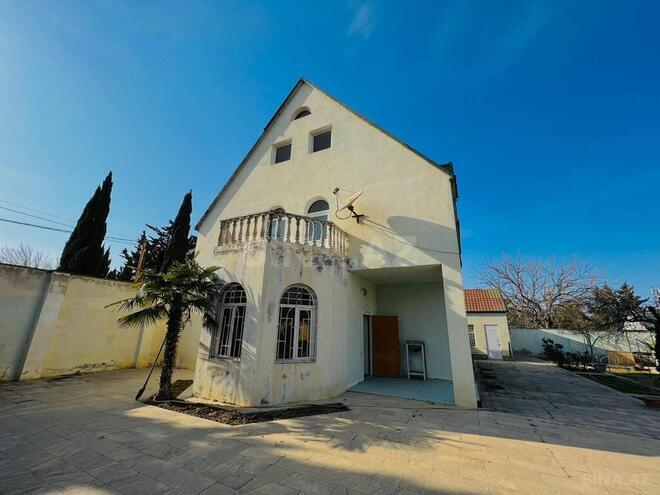 6 otaqlı həyət evi/bağ evi - Novxanı q. - 200 m² (2)