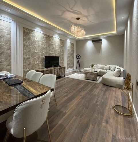 9 otaqlı həyət evi/bağ evi - Nəsimi m. - 300 m² (1)