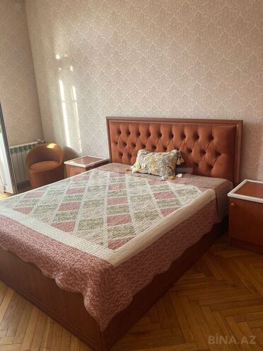 3 otaqlı köhnə tikili - 28 May m. - 70 m² (3)