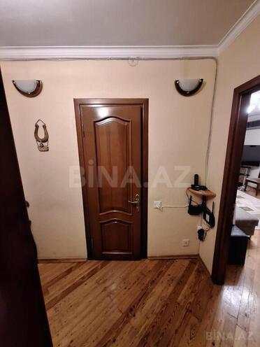3 otaqlı köhnə tikili - İnşaatçılar m. - 85 m² (21)