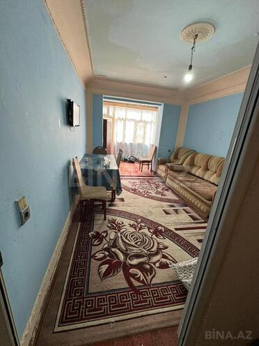 3 otaqlı köhnə tikili - Neftçilər m. - 75 m² (1)