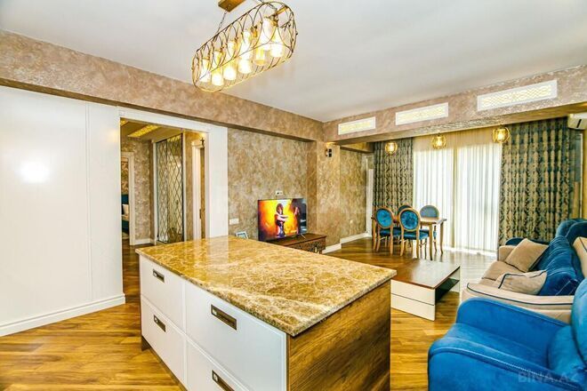 3 otaqlı yeni tikili - Şah İsmayıl Xətai m. - 215 m² (1)