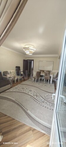 3 otaqlı köhnə tikili - İnşaatçılar m. - 74 m² (10)