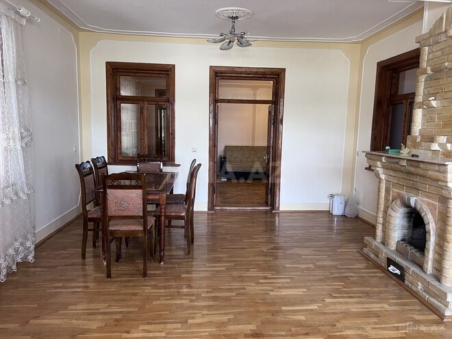 8 otaqlı həyət evi/bağ evi - Gəncə - 300 m² (11)