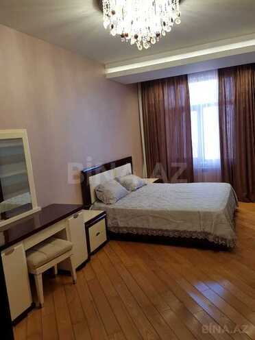 3-комн. новостройка - м. 28 мая - 165 м² (30)