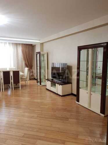 3-комн. новостройка - м. 28 мая - 165 м² (14)