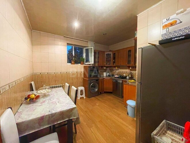 4 otaqlı köhnə tikili - 28 May m. - 100 m² (9)