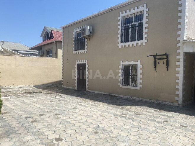 7 otaqlı həyət evi/bağ evi - Bülbülə q. - 200 m² (1)