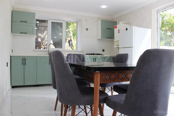5 otaqlı həyət evi/bağ evi - Qəbələ - 250 m² (11)