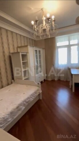 4 otaqlı yeni tikili - Şah İsmayıl Xətai m. - 190 m² (12)