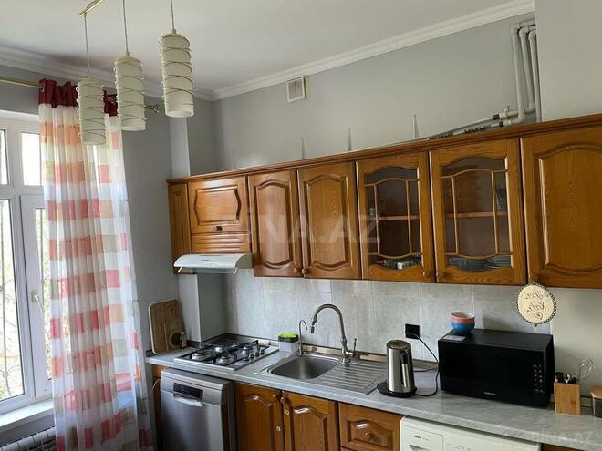 3-комн. вторичка - м. 28 мая - 100 м² (9)