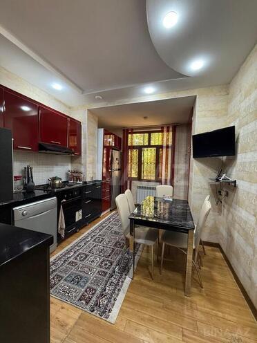 3-комн. вторичка - Абшеронcкий  р. - 90 м² (13)