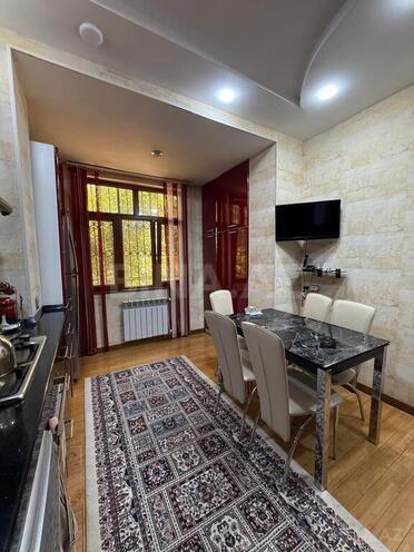 3-комн. вторичка - Абшеронcкий  р. - 90 м² (9)